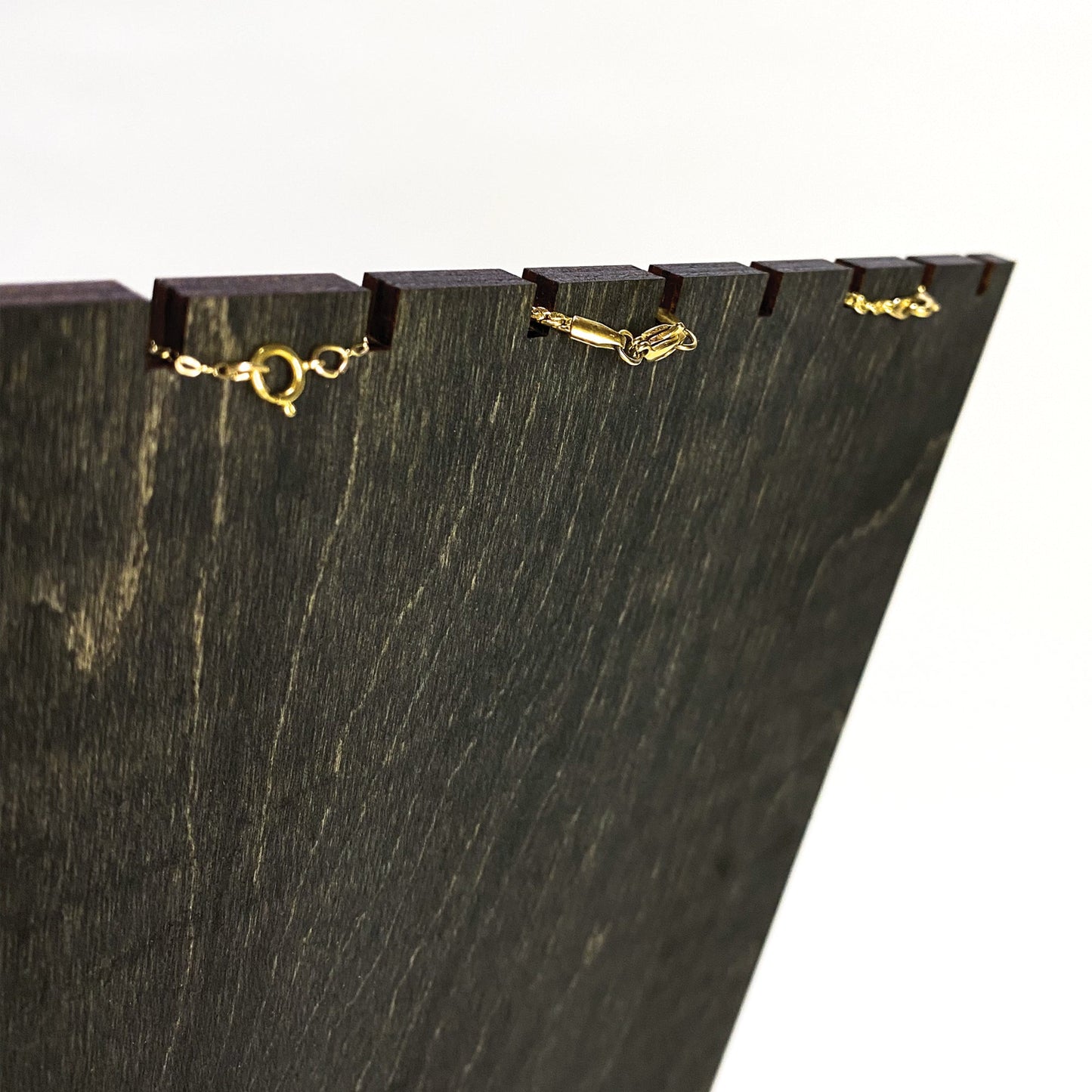 Compact Minimalist Necklace Displays 14"