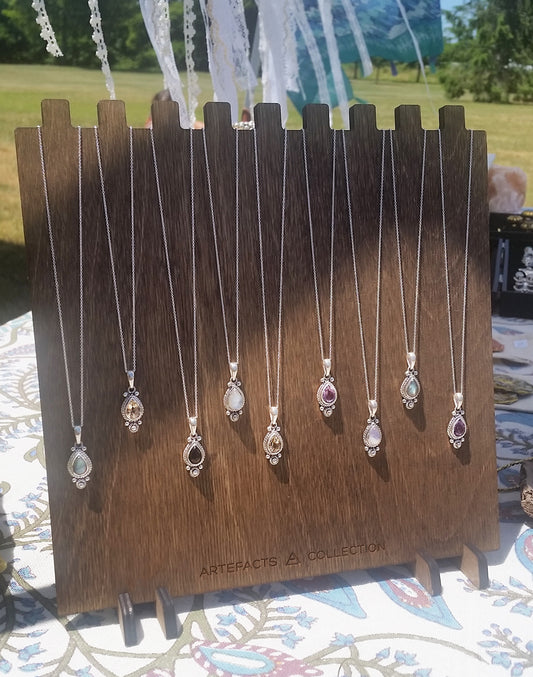 Necklace Display w/ Custom Logo- 9 Necklaces